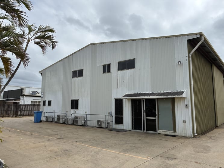 Shed 2/6 Len Shield Paget QLD 4740 - Image 1