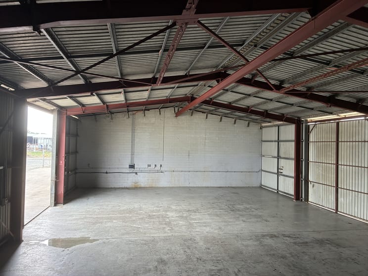Shed 2/6 Len Shield Paget QLD 4740 - Image 3