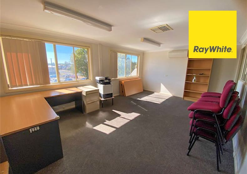 Suite 5 18 Sweaney Street Inverell NSW 2360 - Image 3