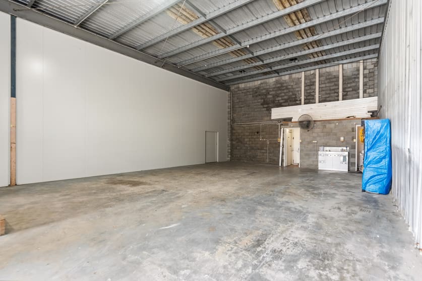 6/112 Harburg Drive Beenleigh QLD 4207 - Image 2