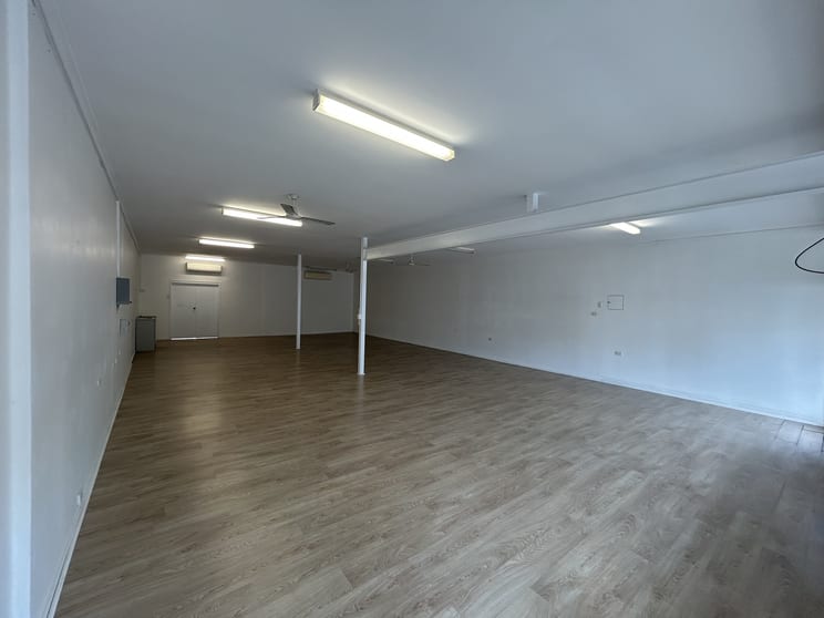 Click to view all images 3/172 Auckland Street Gladstone QLD 4680 - Image 2