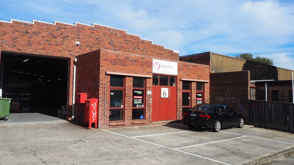 Click to view all images 2/6-12 Mills Street Cheltenham VIC 3192 - Image 3