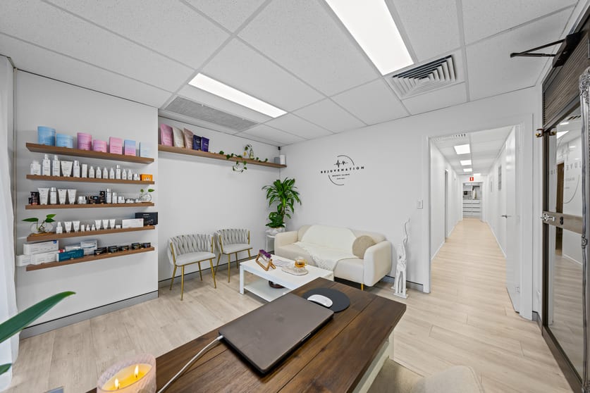 2/40 Annerley Road Woolloongabba QLD 4102 - Image 1