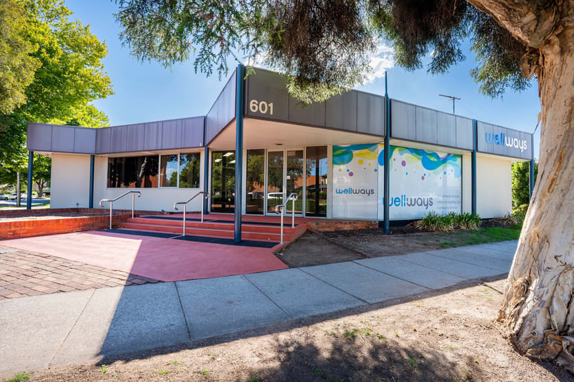 2/601 Olive Street Albury NSW 2640 - Image 1