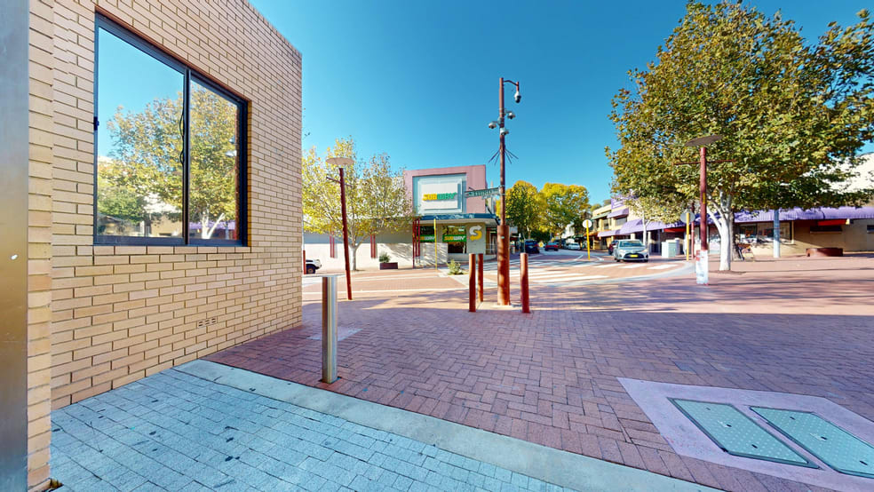 Click to view all images 195 Jull Street Armadale WA 6112 - Image 5