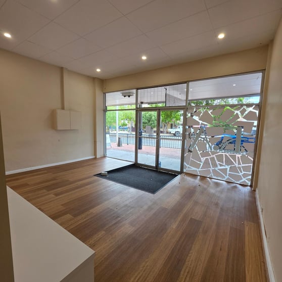 Click to view all images 244 Campbell Street Swan Hill VIC 3585 - Image 3