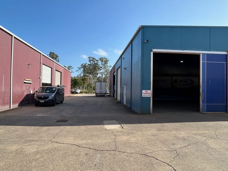2/90 Lower Mountain Road Urangan QLD 4655 - Image 3