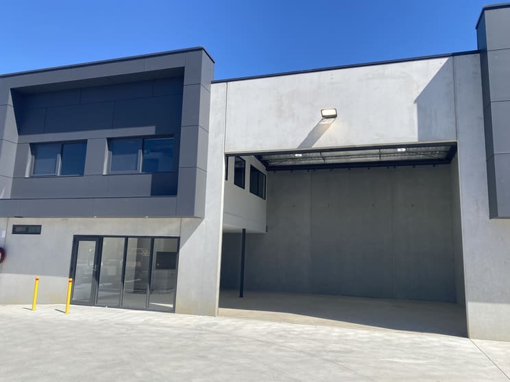 Click to view all images Unit 3/69 Thurralilly Street Queanbeyan NSW 2620 - Image 2