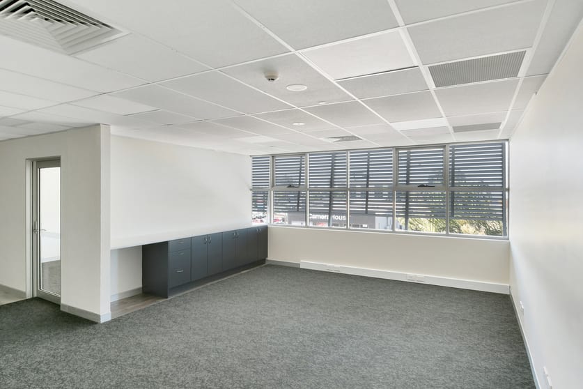 Click to view all images Kon Tiki - T2/59 Plaza Parade Maroochydore QLD 4558 - Image 2