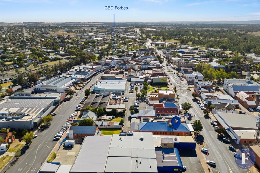153 Lachlan Street Forbes NSW 2871 - Image 1
