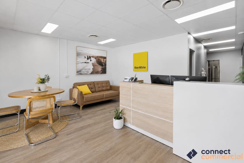 6 and 7/5 Cottonwood Place Oxenford QLD 4210 - Image 1
