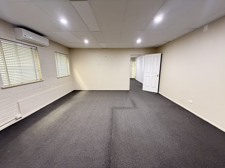 Office Space/120 Erina Street Gosford NSW 2250 - Image 2