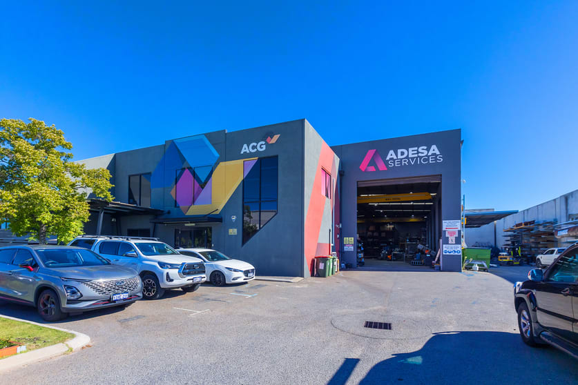 Click to view all images 7 Dyer Road Bassendean WA 6054 - Image 2