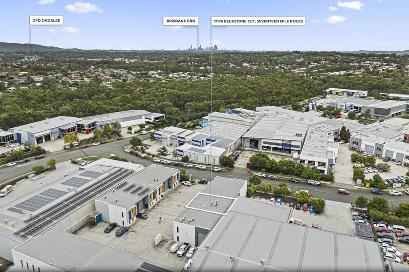 Click to view all images 7/176 Bluestone Circuit Seventeen Mile Rocks QLD 4073 - Image 1