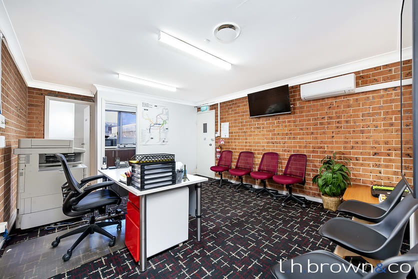 Click to view all images Suite 2/11 Kitchener Parade Bankstown NSW 2200 - Image 3