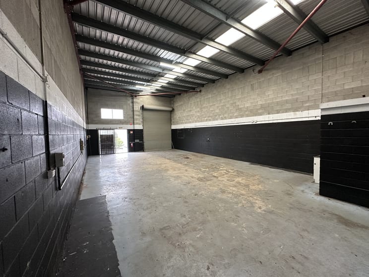 Click to view all images 5/35 Tradelink Road Hillcrest QLD 4118 - Image 4