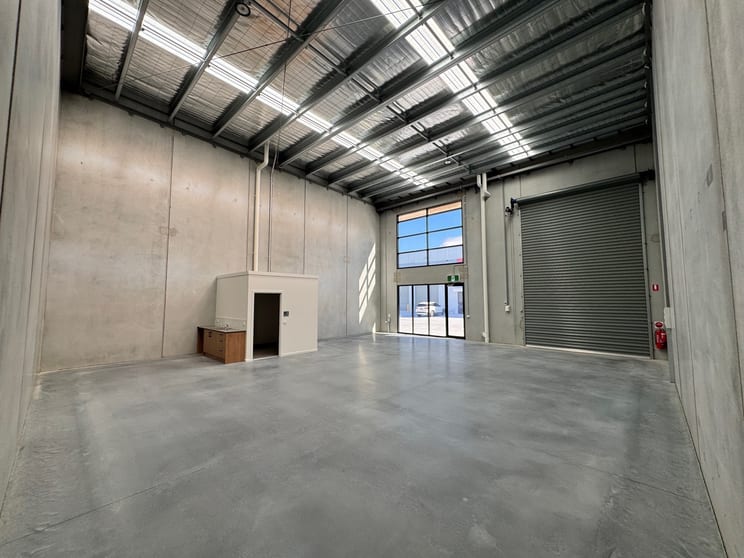 Click to view all images Unit 101, 32 Speedwell Street Somerville VIC 3912 - Image 2