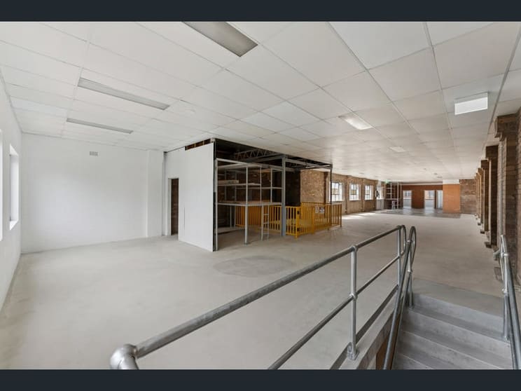 Click to view all images 5 Shirlow Street Marrickville NSW 2204 - Image 3