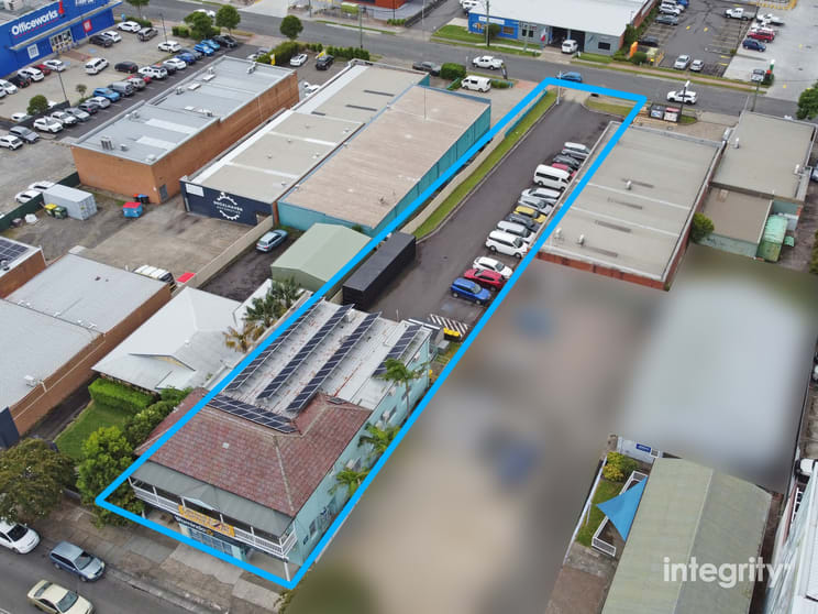 Click to view all images 122 Kinghorne Street Nowra NSW 2541 - Image 2