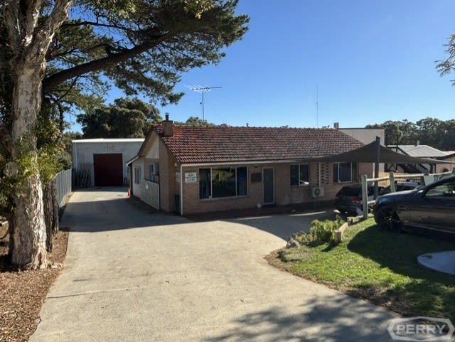 Click to view all images 22 Reserve Drive Mandurah WA 6210 - Image 1