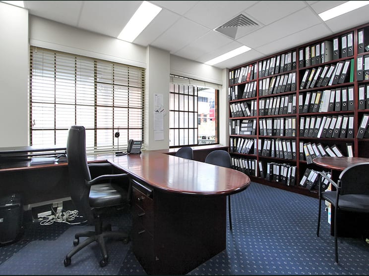 Click to view all images 4/20 Montgomery Street Kogarah NSW 2217 - Image 3