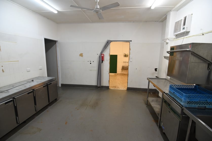 Click to view all images A/157 Charters Towers Road Hyde Park QLD 4812 - Image 4
