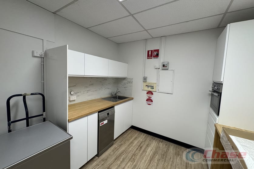 6/20 Douglas Street Milton QLD 4064 - Image 4