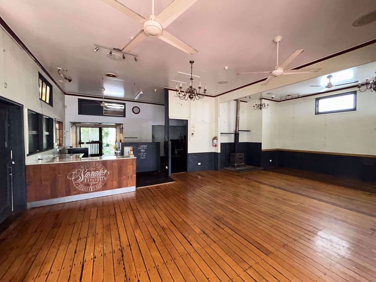 Click to view all images 31 Maple Street Maleny QLD 4552 - Image 3