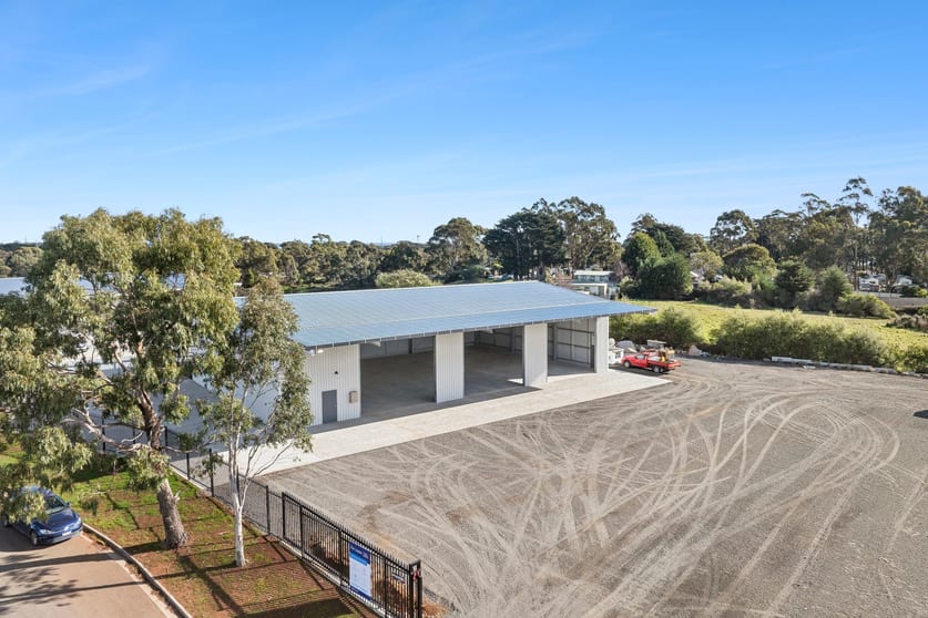Click to view all images 4 Zenith Drive Warrenheip VIC 3352 - Image 1