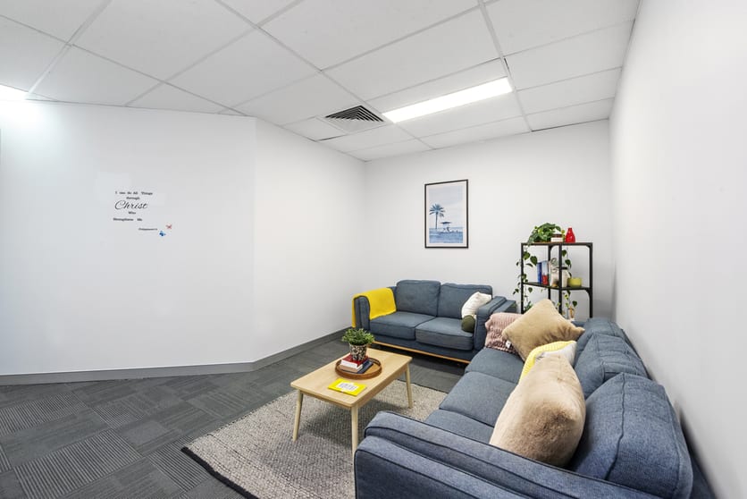Level 4 Unit/3046 Gold Coast Highway Surfers Paradise QLD 4217 - Image 2