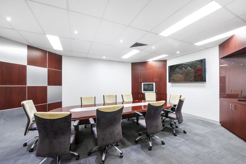 Level 4 Unit/3046 Gold Coast Highway Surfers Paradise QLD 4217 - Image 3