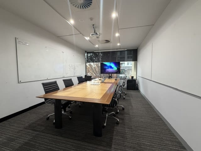 Click to view all images Unit 3 & 4/110 Giles Street Kingston ACT 2604 - Image 2