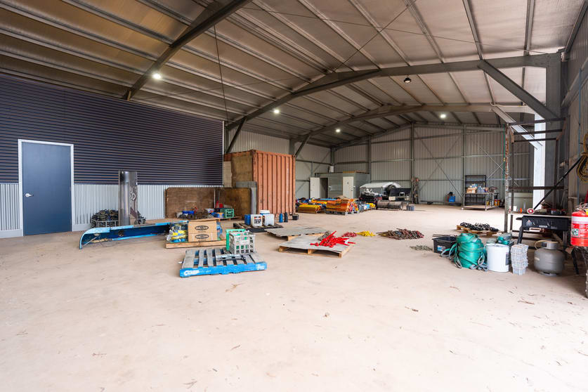 Click to view all images 272 Whytes Road Baranduda VIC 3691 - Image 3