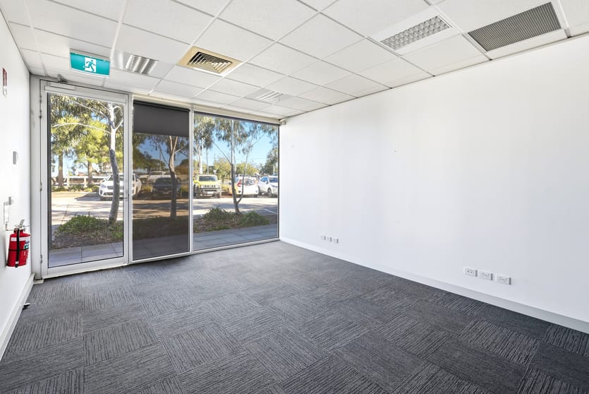 Click to view all images 2A/33-35 Macedon Street Sunbury VIC 3429 - Image 2