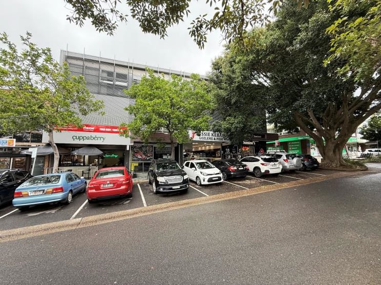 Click to view all images Mona Vale NSW 2103 - Image 1