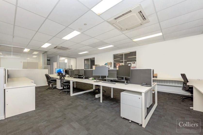 Click to view all images 20/547 Woolcock Street Mount Louisa QLD 4814 - Image 3
