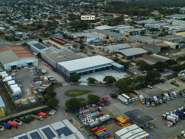 Click to view all images 2/15 Hurricane Street Banyo QLD 4014 - Image 1