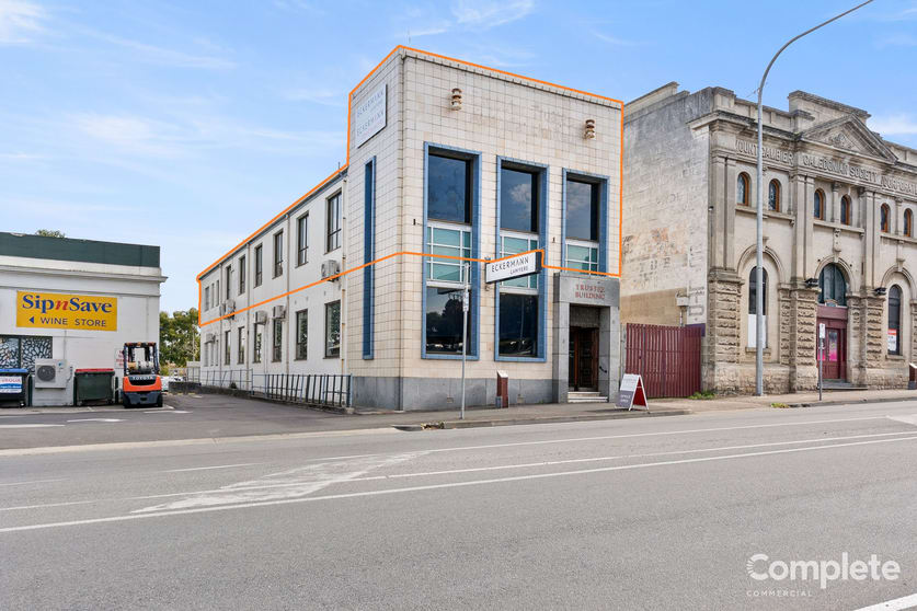 Click to view all images 2/3 PENOLA ROAD Mount Gambier SA 5290 - Image 1