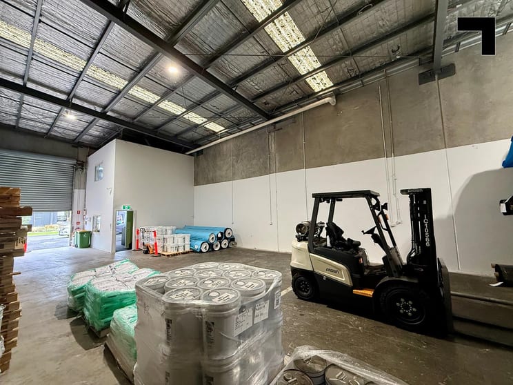 Click to view all images 20 Keith Street Maidstone VIC 3012 - Image 2