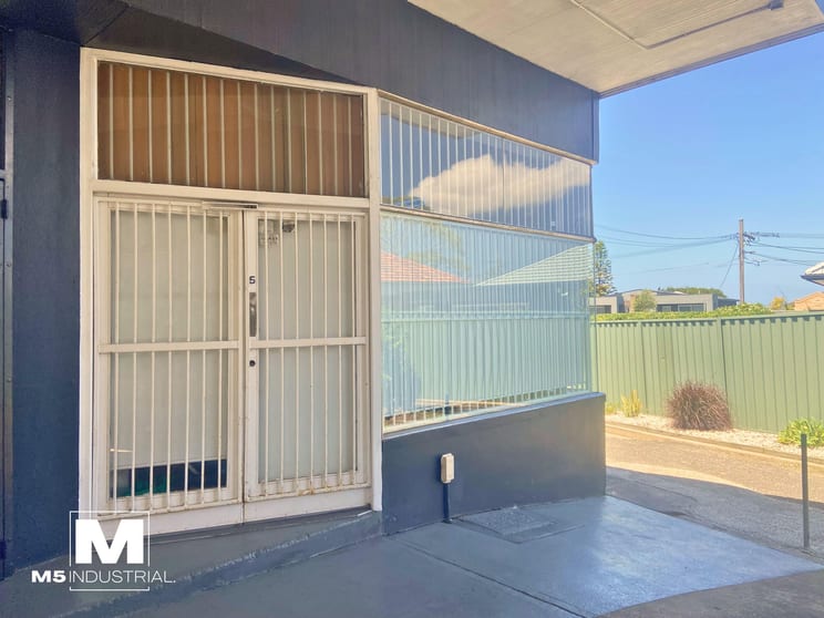 Click to view all images Shop 5/210 Princes Highway Sylvania NSW 2224 - Image 3