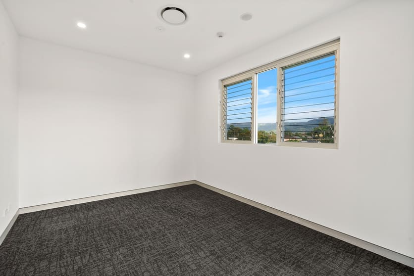 Click to view all images 4/20 Osborne Street Dapto NSW 2530 - Image 3