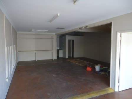 Click to view all images Ashmore QLD 4214 - Image 2