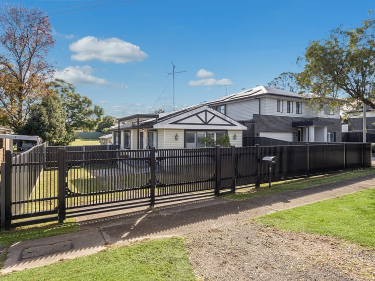 Click to view all images Land + Cottage/9 Sydney Street Riverstone NSW 2765 - Image 2