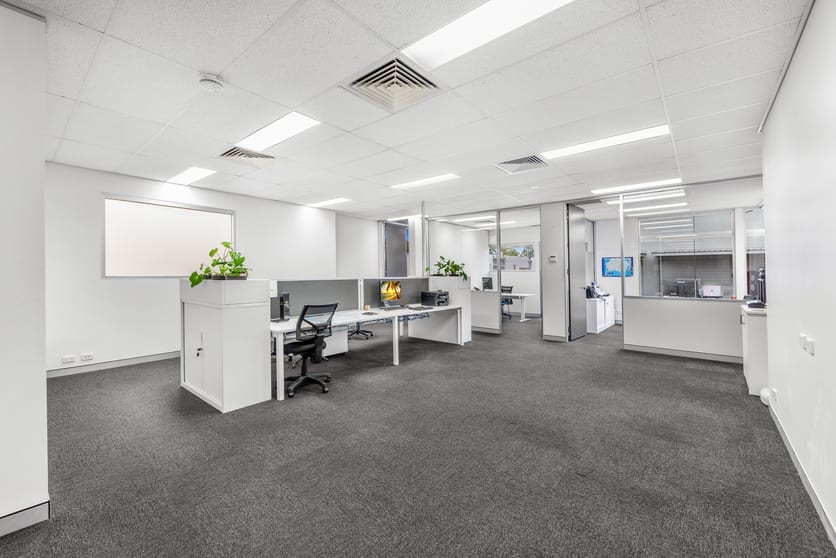 2/160 Lytton Road Morningside QLD 4170 - Image 3