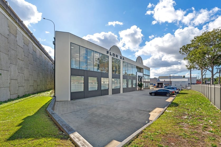 Click to view all images 2-4 Warren Avenue Bankstown NSW 2200 - Image 2