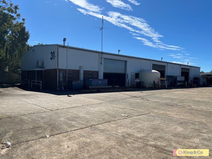 Click to view all images 31 Neon Street Sumner QLD 4074 - Image 2