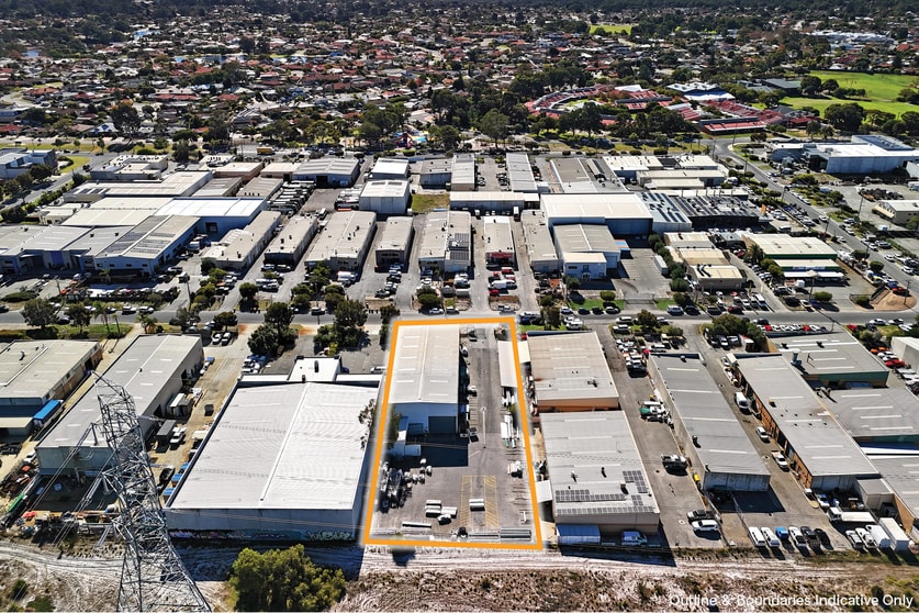 Click to view all images 12 Vale Street Malaga WA 6090 - Image 1