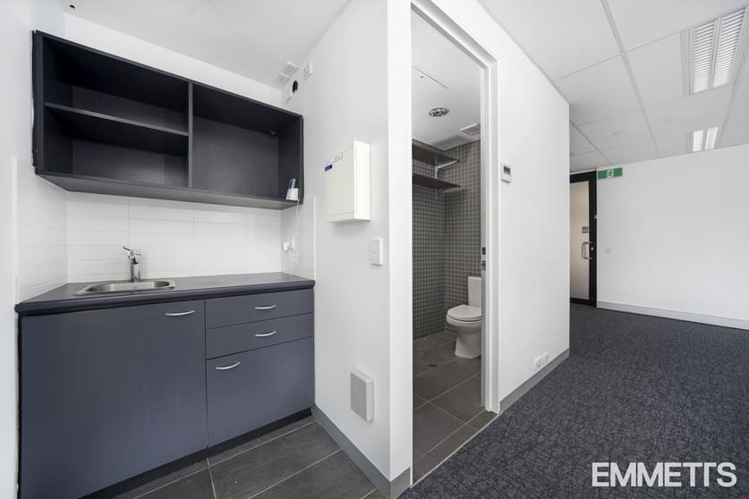 Click to view all images 30/150 Albert Road South Melbourne VIC 3205 - Image 3