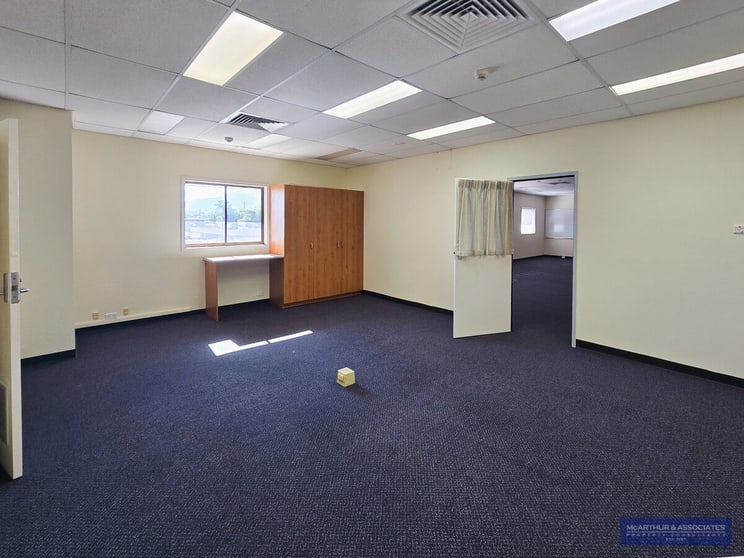 Click to view all images Kawana QLD 4701 - Image 1