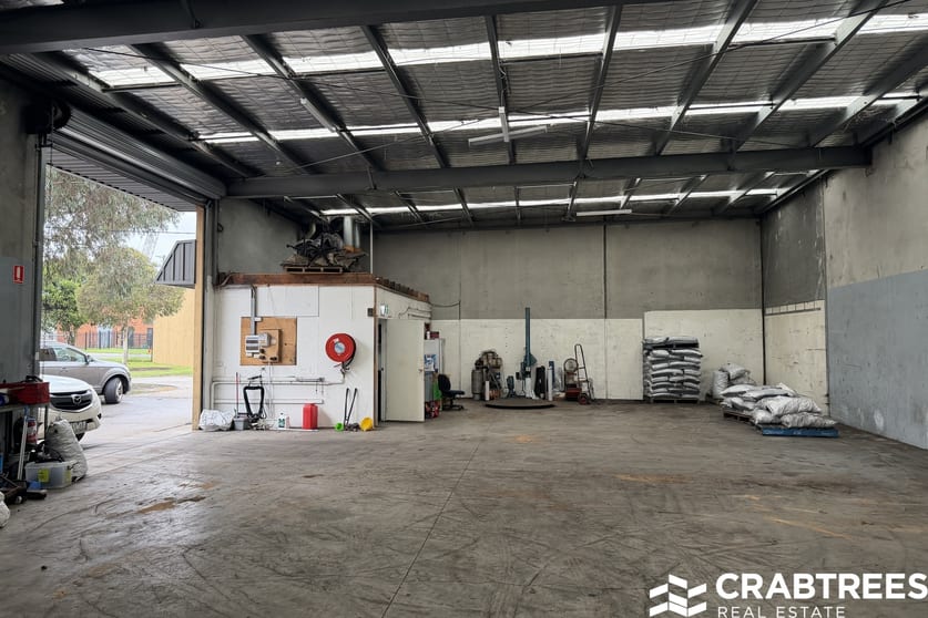 Click to view all images 4/40 Stephen Road Dandenong South VIC 3175 - Image 3